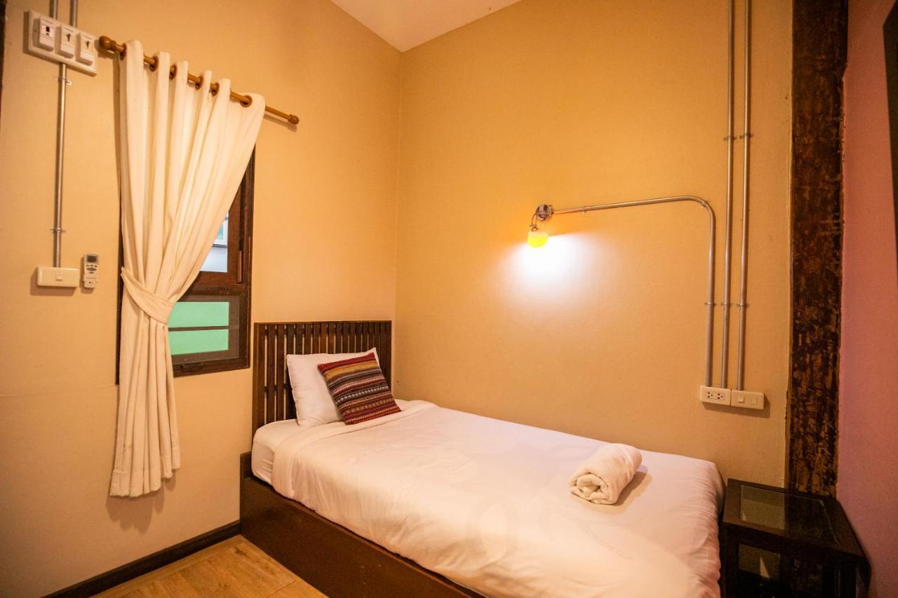 Micasa Hotell Chiang Mai Exteriör bild