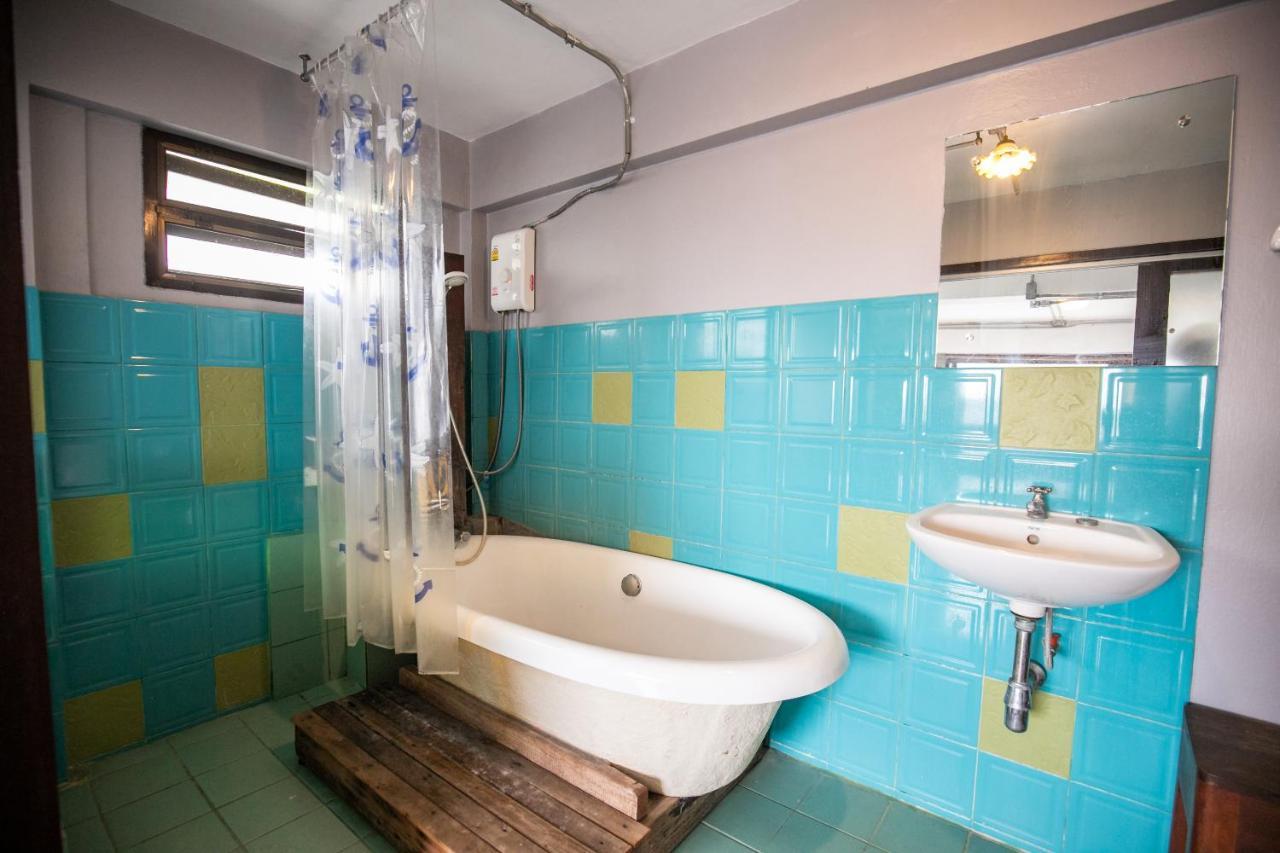 Micasa Hotell Chiang Mai Exteriör bild